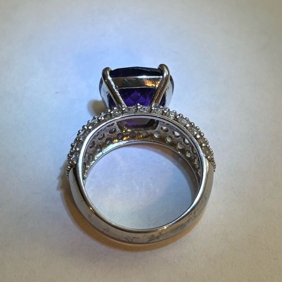Amethyst and White Topaz Ring, JVC - Picture 4 of 6